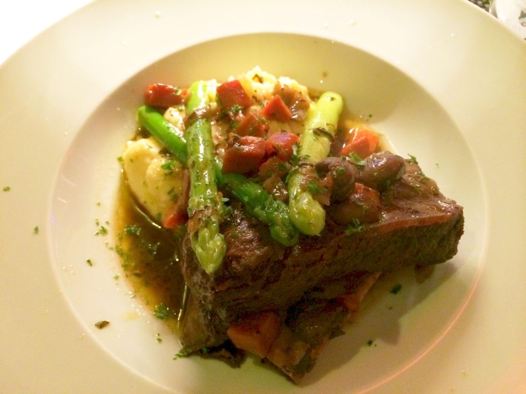 ホーチミンおすすめグルメ - 本格洋食 SKEWERS スキュワーズ