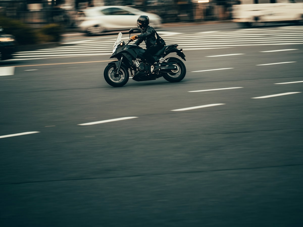 趣味は通勤 バイクに乗っていれば幸せなので、片道45kmの長距離通勤も全く苦ではありません