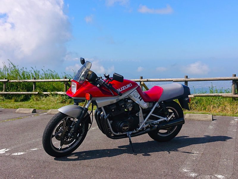 新・旧のSUZUKIカタナに乗る