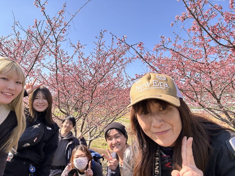 かんなみ桜と記念撮影