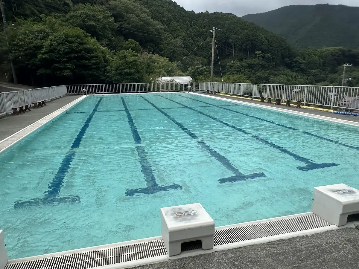 25メートルプール